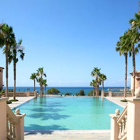The Luxury Beachfront *
